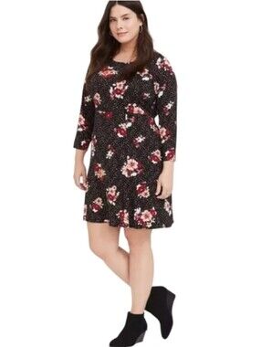 Torrid Black Floral Challis Shift Dress NWT